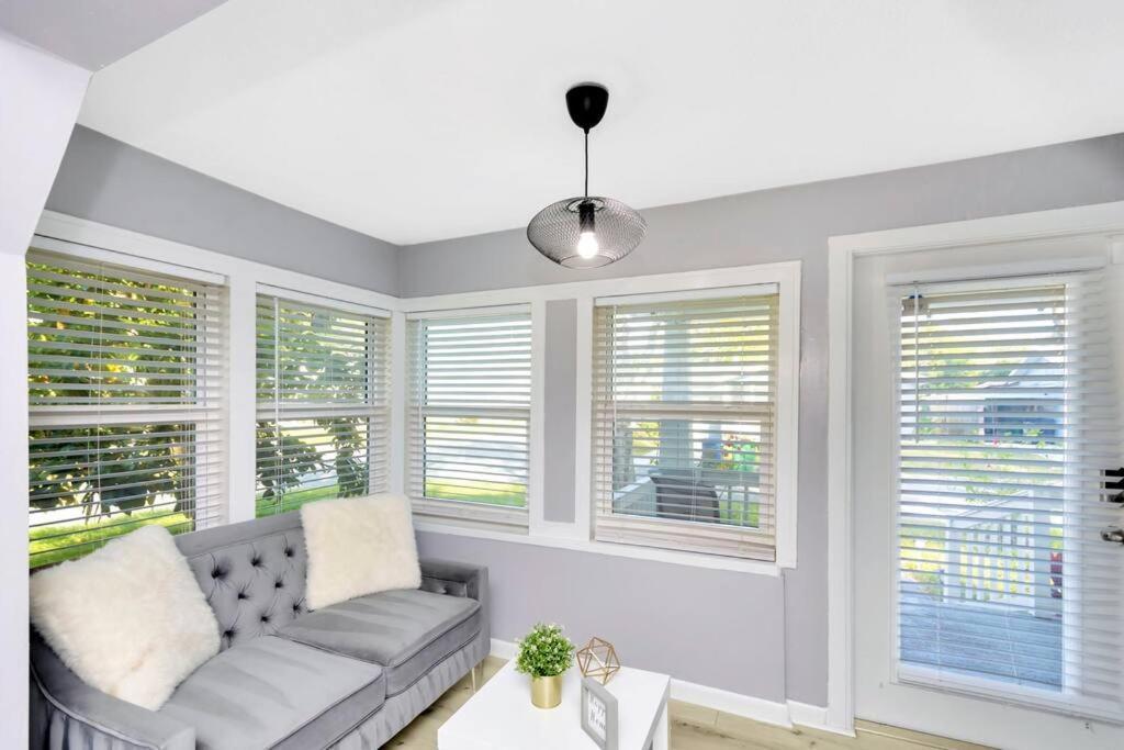 Cozy Bungalow With Patio & Grill, Private And Location Tampa Exterior photo